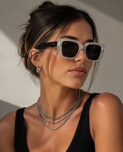 óculos black & white - R$119,90